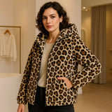 Casaco De Oncinha Com Capuz 12