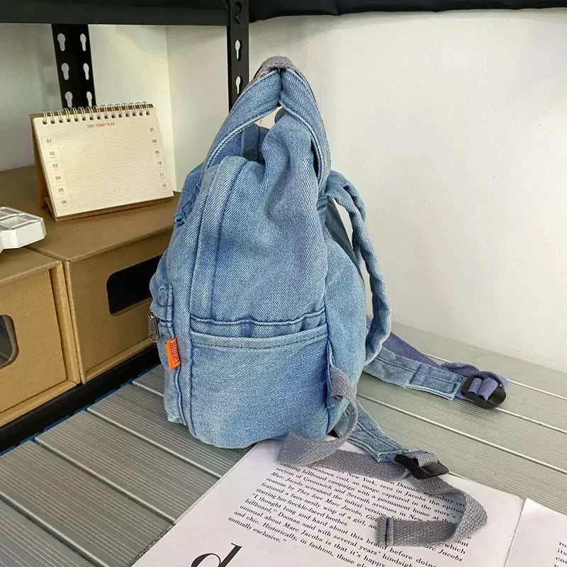Mochila Feminina Pequena Jeans Flora - Machimelo